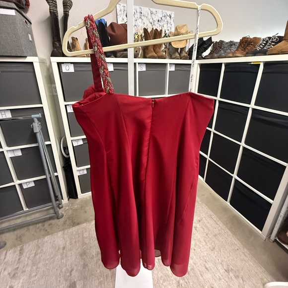 Pretty Maids One Shoulder Beaded Strap Cocktail Scarlet Mini Dress Vintage - Picture 3 of 9